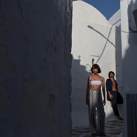 μύκονος θεοξενία
